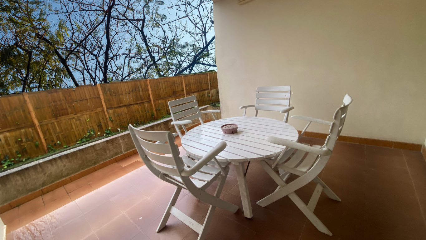 VILLA  T4 DE PLAIN-PIED AVEC GARAGE, TERRASSES CAVE ET JARDIN D'AGREMENT;