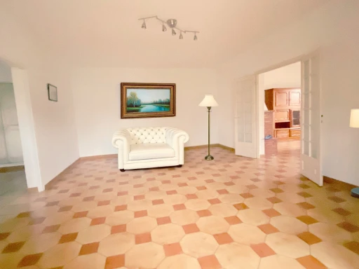 VILLA  T4 DE PLAIN-PIED AVEC GARAGE, TERRASSES CAVE ET JARDIN D'AGREMENT;