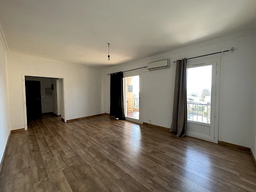 Appartement 3 pièces avec terrasse et cave à BIGUGLIA