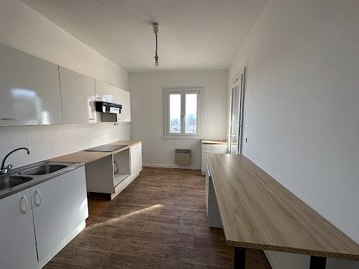 Appartement 3 pièces avec terrasse et cave à BIGUGLIA
