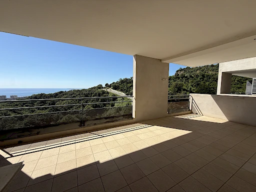 T3 de 65 m2 vue mer avec terrasse + 2 places de parking privées