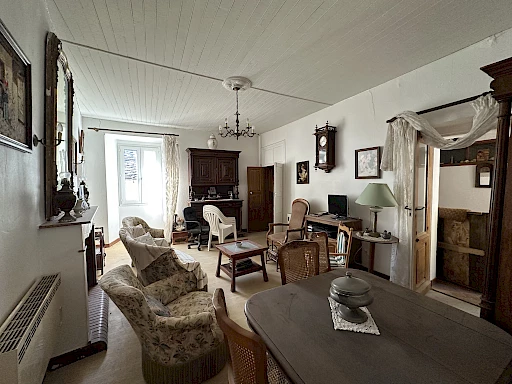 Appartement T3/T4 avec balcon, terrasse et grenier à SILVARECCIO