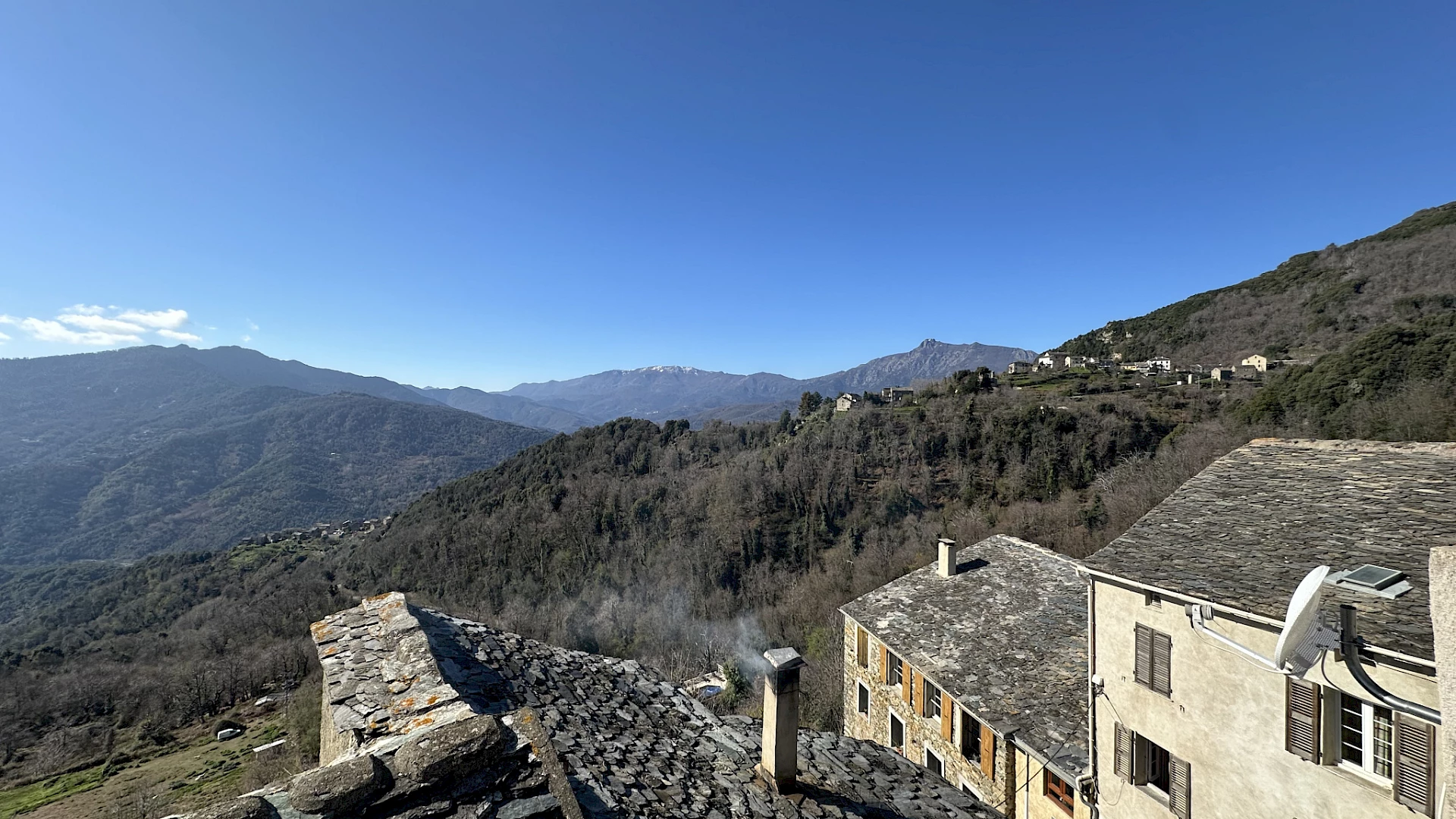 Appartement T3/T4 avec balcon, terrasse et grenier à SILVARECCIO