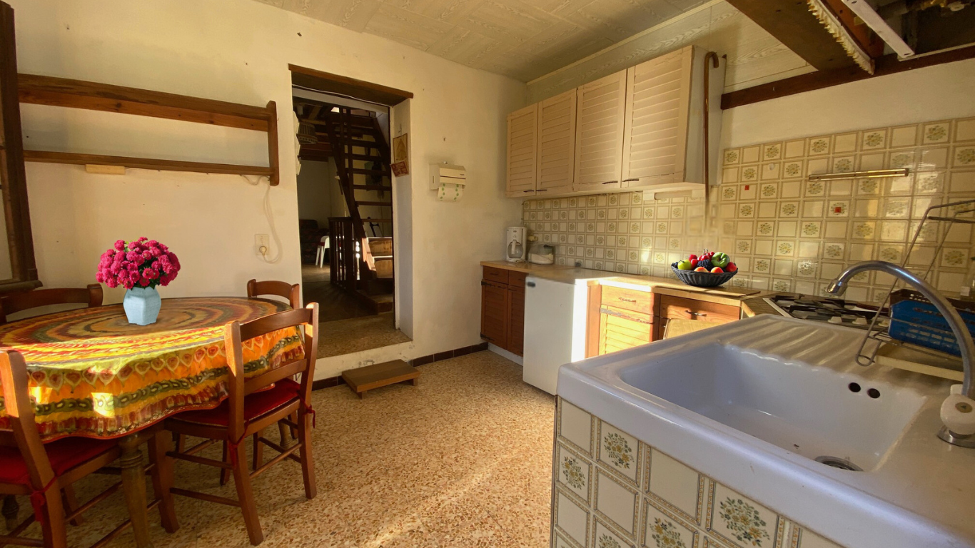 Maison de village en pierre