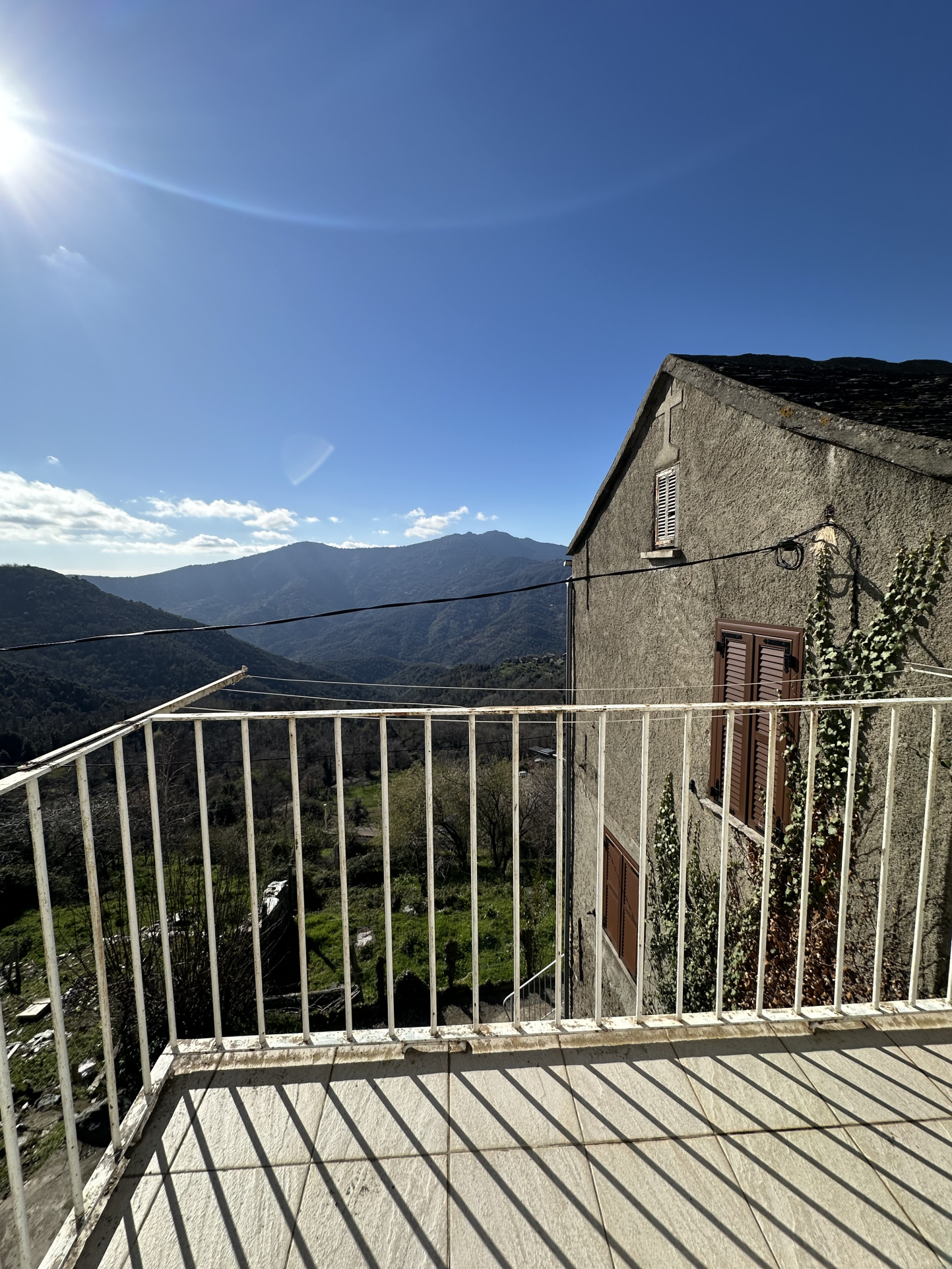 Appartement T3/T4 avec balcon, terrasse et grenier à SILVARECCIO