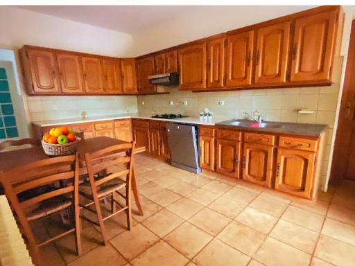 VILLA  T4 DE PLAIN-PIED AVEC GARAGE, TERRASSES CAVE ET JARDIN D'AGREMENT;