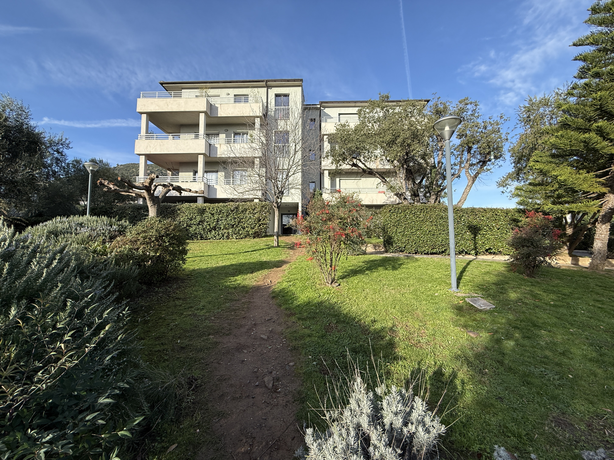 Biguglia   T3 de standing avec vue mer et parking privé