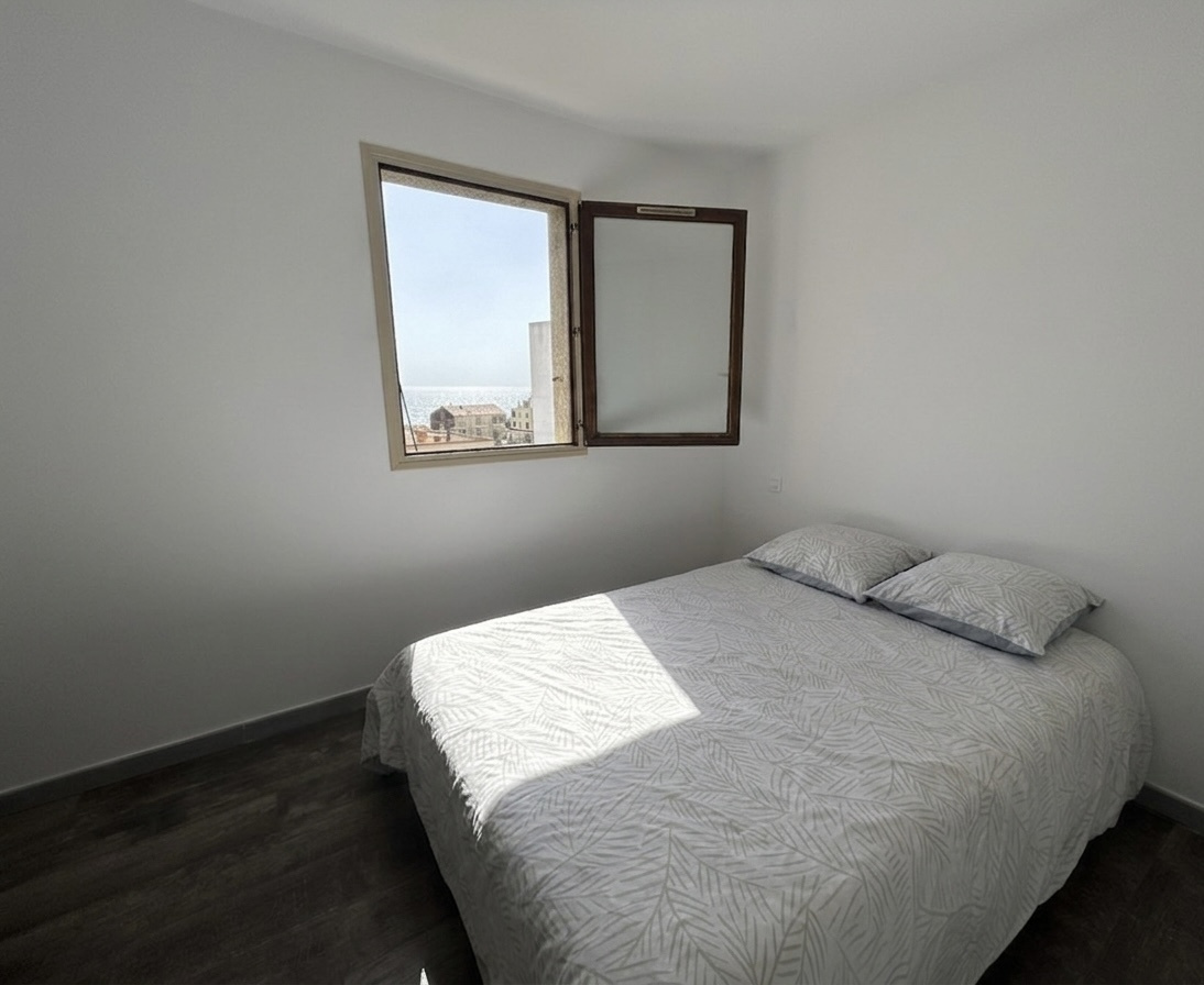 EXCLUSIVITÉ : APPARTEMENT T2 VUE MER + CAVE + PARKING (BASTIA SUD)