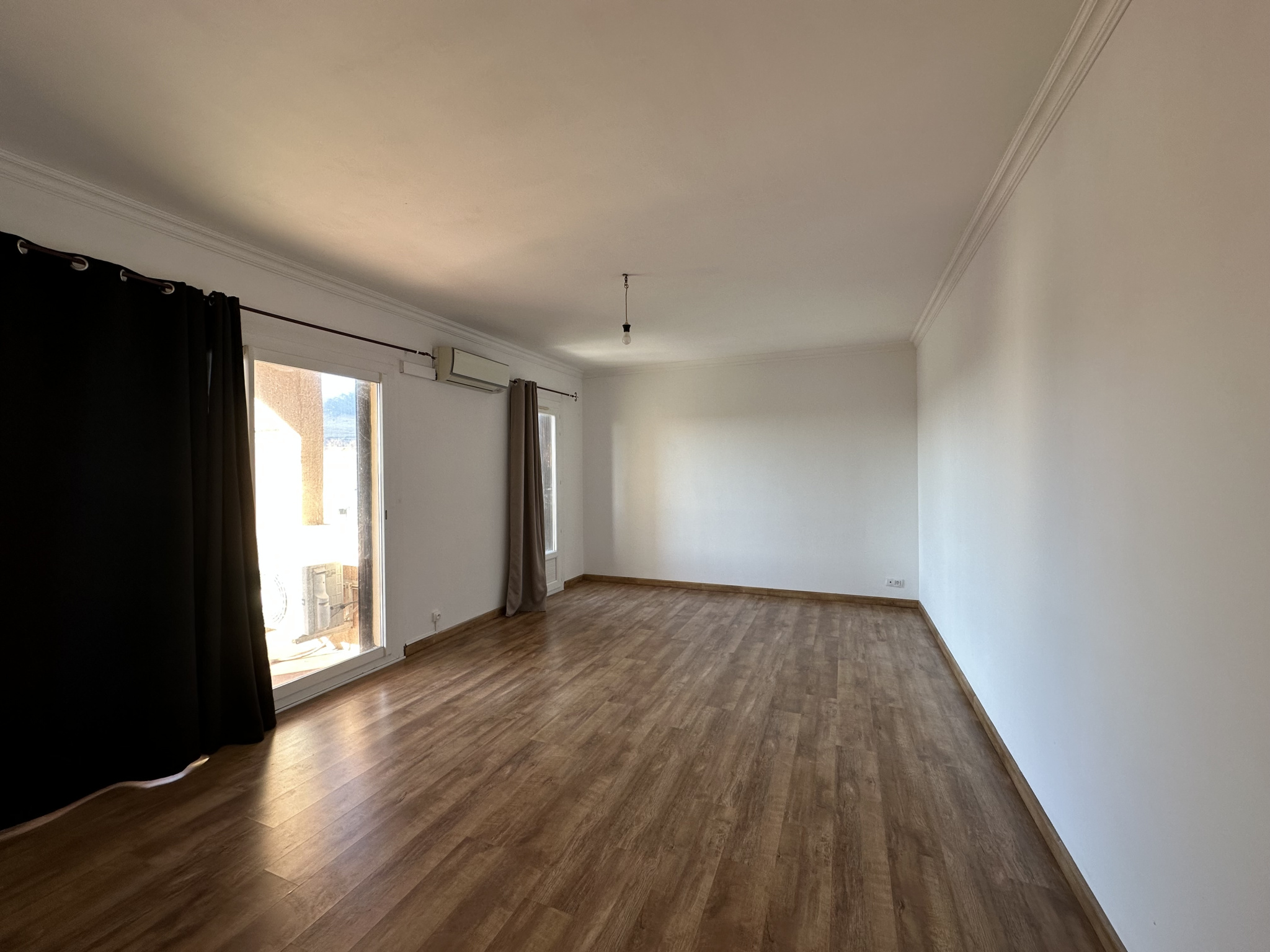Appartement 3 pièces avec terrasse et cave à BIGUGLIA