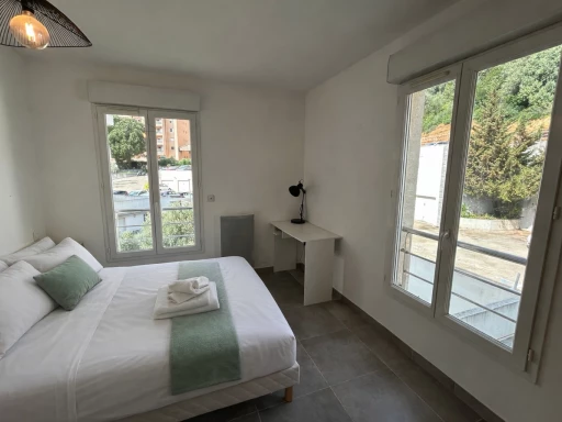 BASTIA HAUTEUR T3 avec parking privé et cave