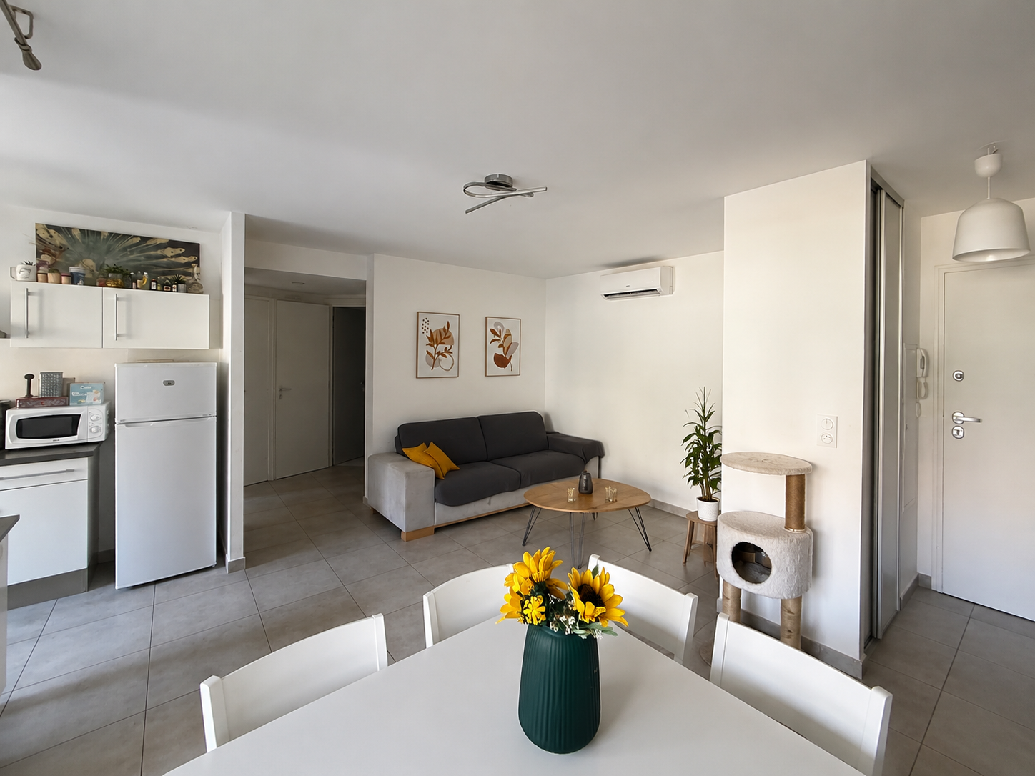 Appartement 2 pièces avec terrasse et parking à BASTIA (Hauteur )
