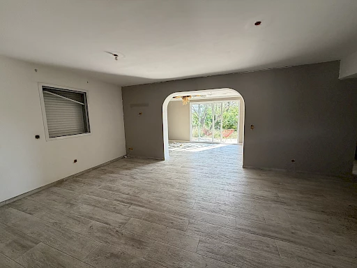 Villa avec garage, jardin et terrasse à LINGUIZZETTA