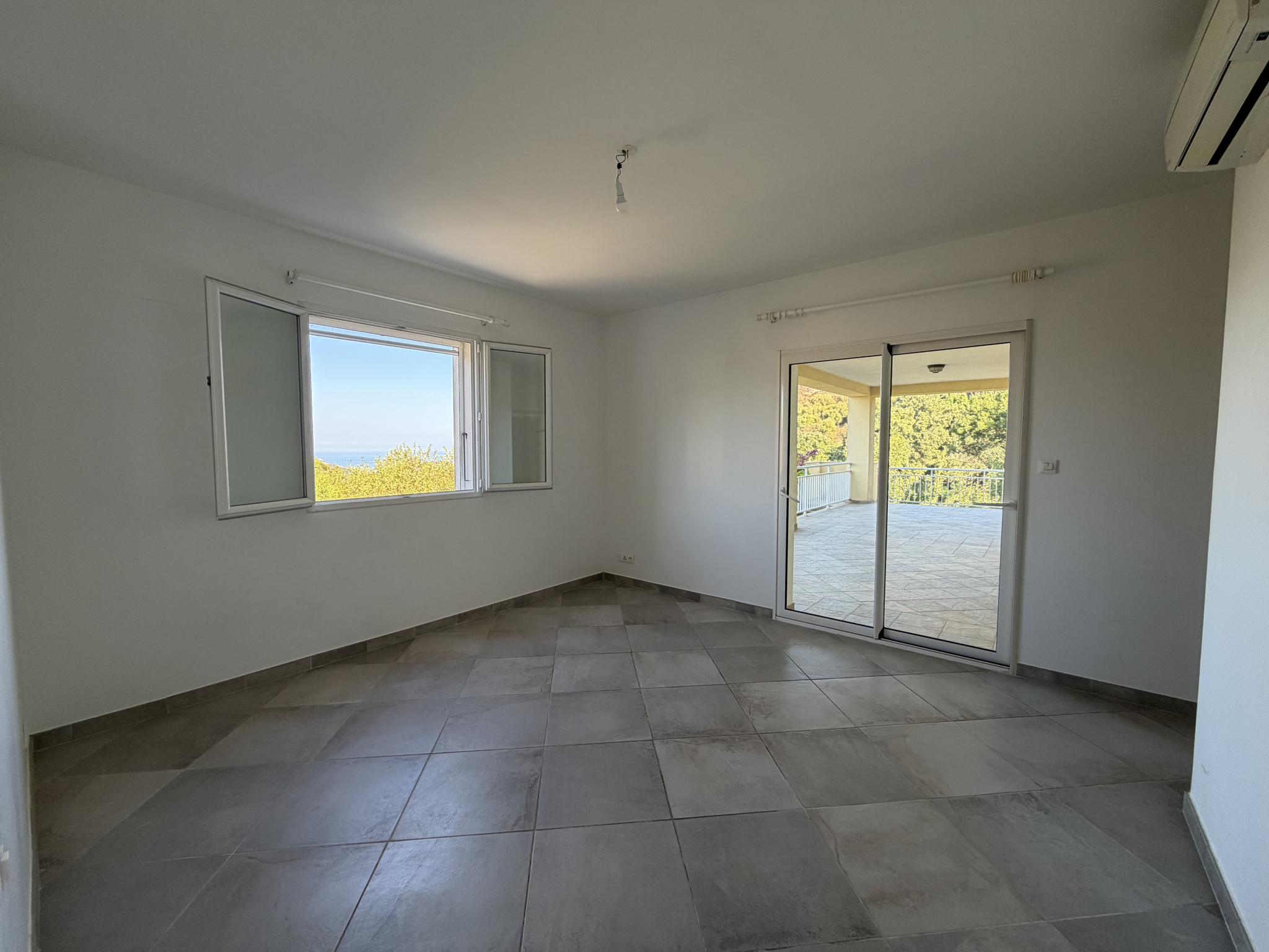 Villa individuelle avec terrasse, jardin et garage à BARBAGGIO