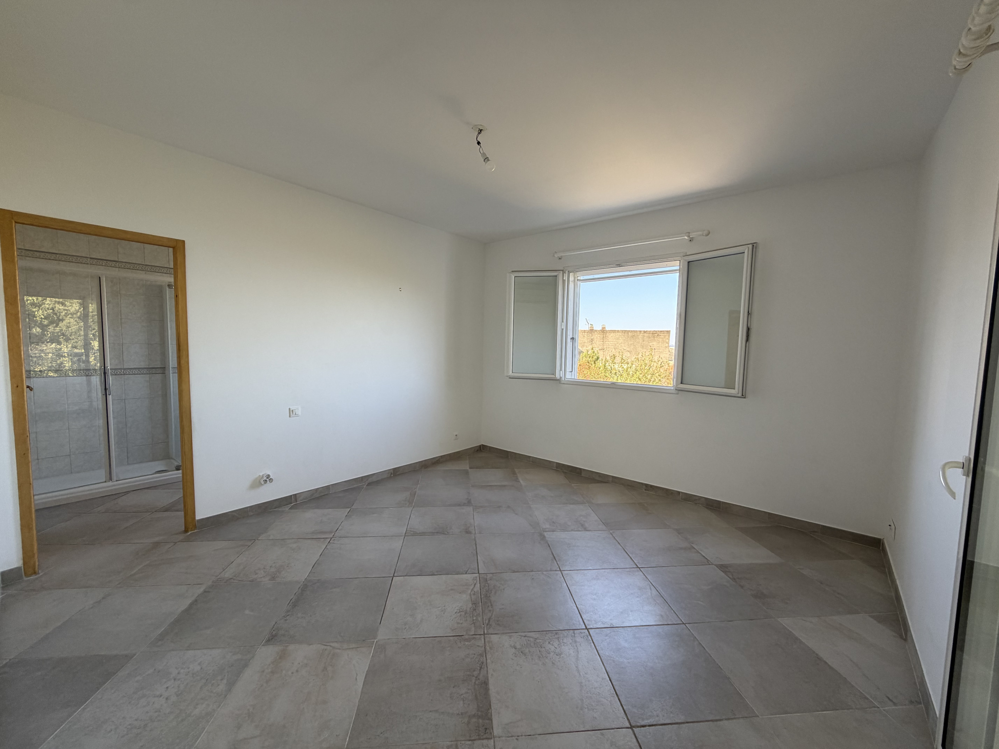 Villa individuelle avec terrasse, jardin et garage à BARBAGGIO