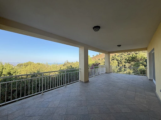 Villa individuelle avec terrasse, jardin et garage à BARBAGGIO