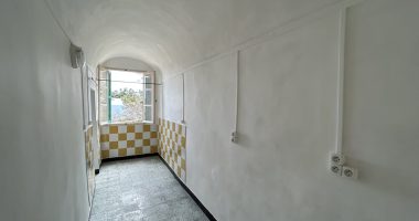 1030-7.jpg